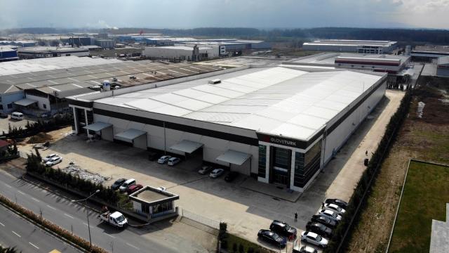 Sakarya'da 30 milyon dolara kurulan fabrika, Türkiye'yi nitril eldiven konusunda dışa bağımlılıktan kurtaracak